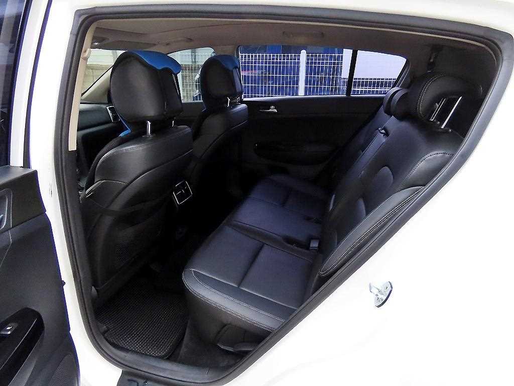 KIA Sportage - Vista 6
