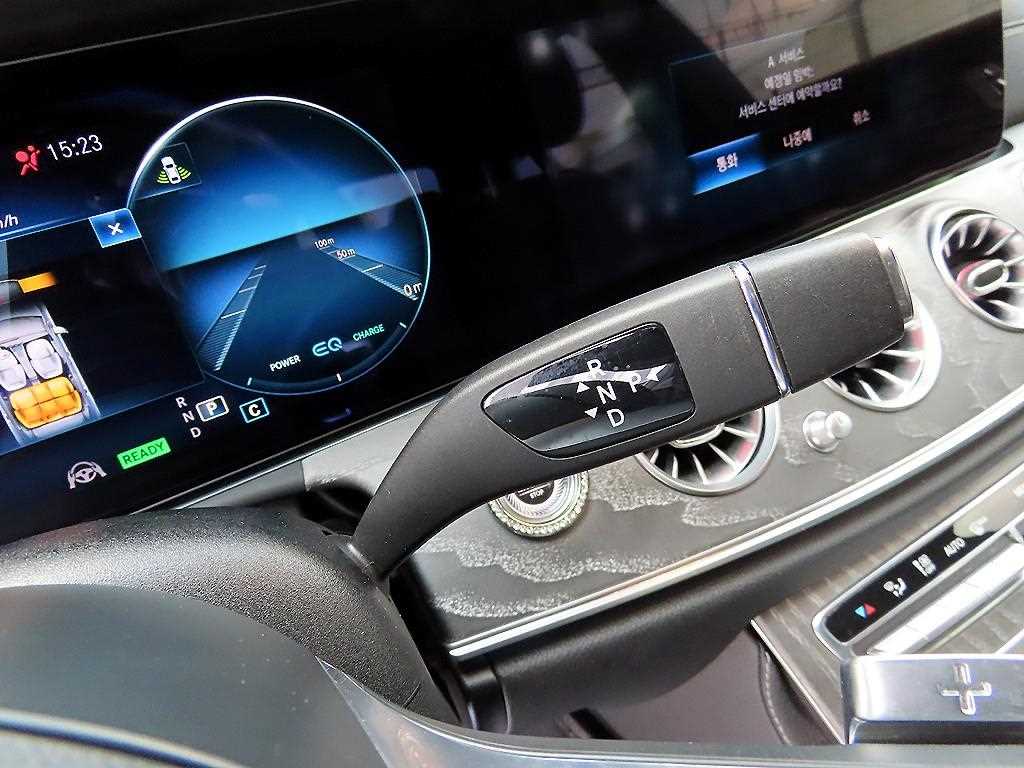 Mercedes Benz E class - Vista 11