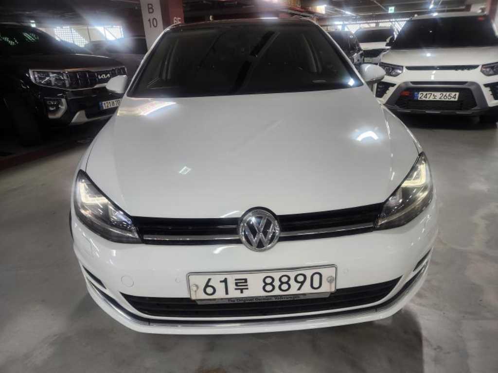 Volkswagen Golf - Vista 3