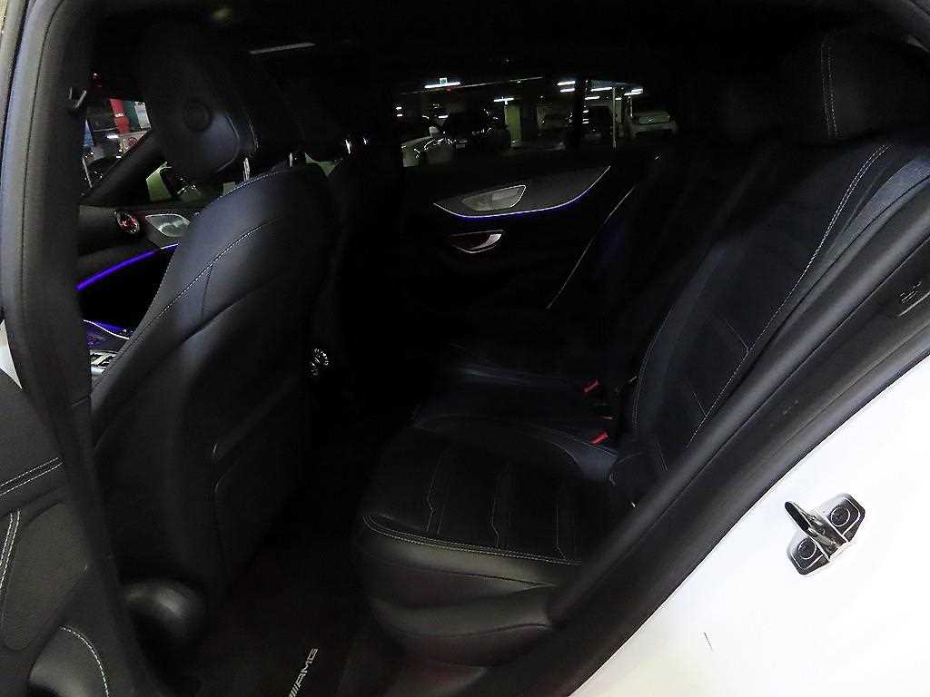 Mercedes Benz AMG GT - Vista 7