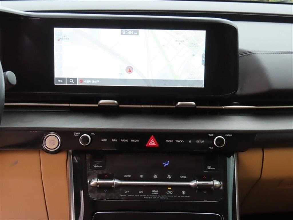 KIA Carnival - Vista 11