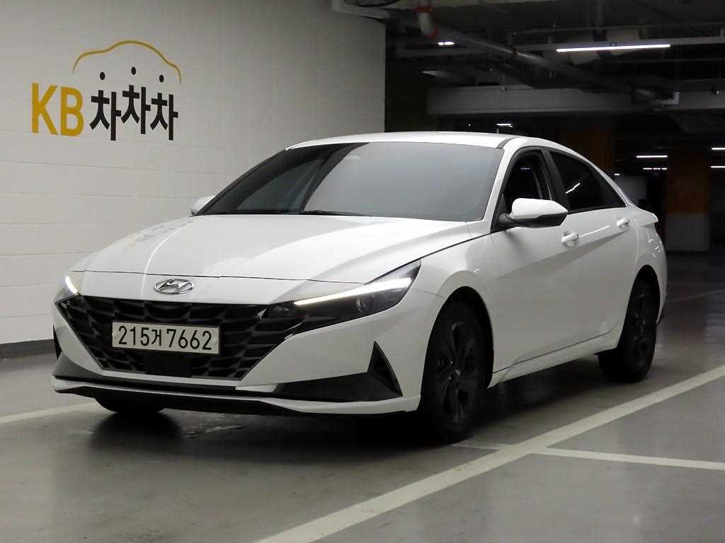 HYUNDAI Avante - Vista 2