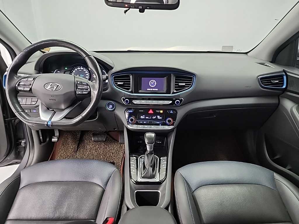 HYUNDAI Ioniq - Vista 7