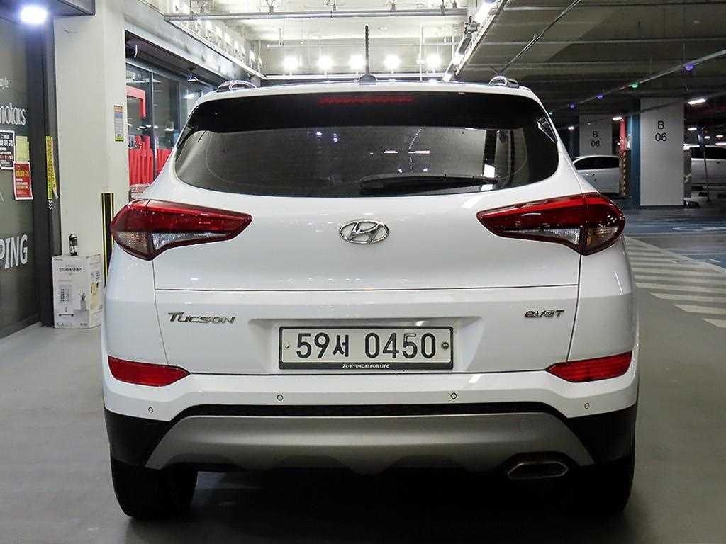 HYUNDAI Tucson - Vista 5
