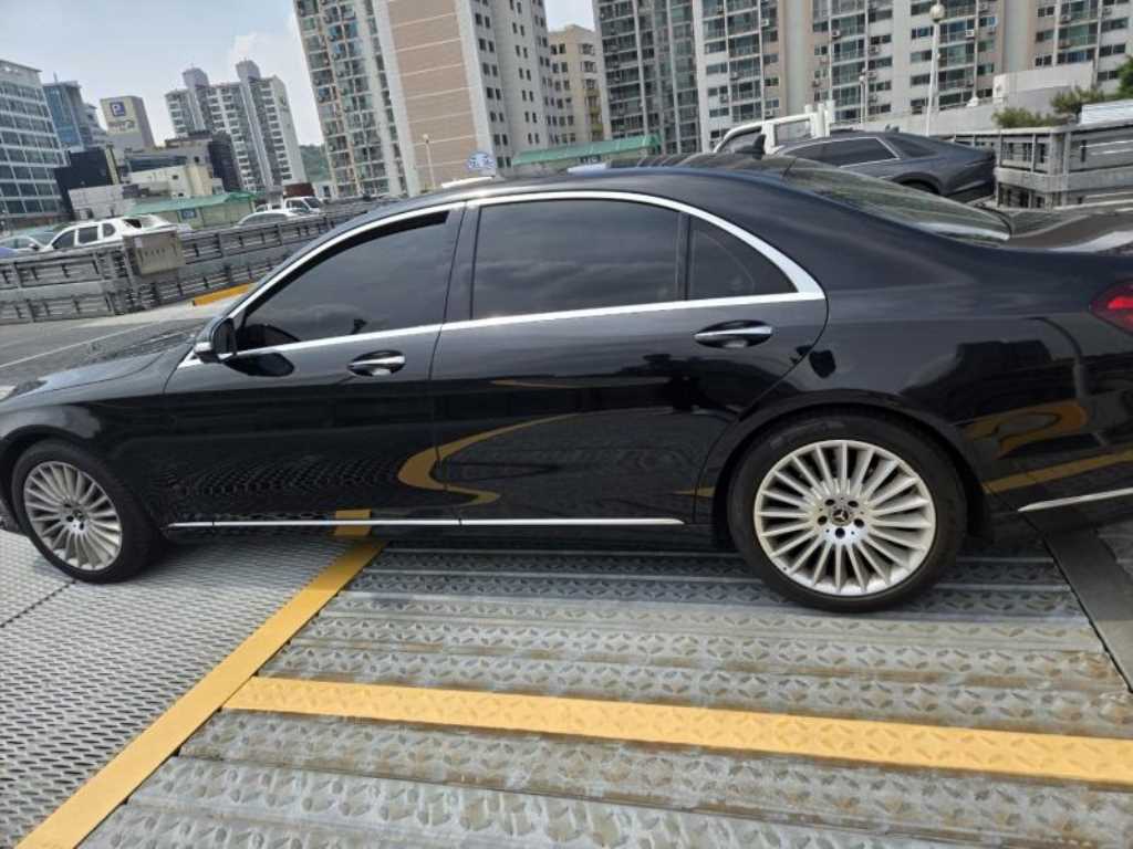 Mercedes Benz S Class - Vista 7