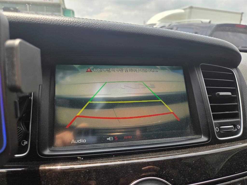 KIA K7 - Vista 10