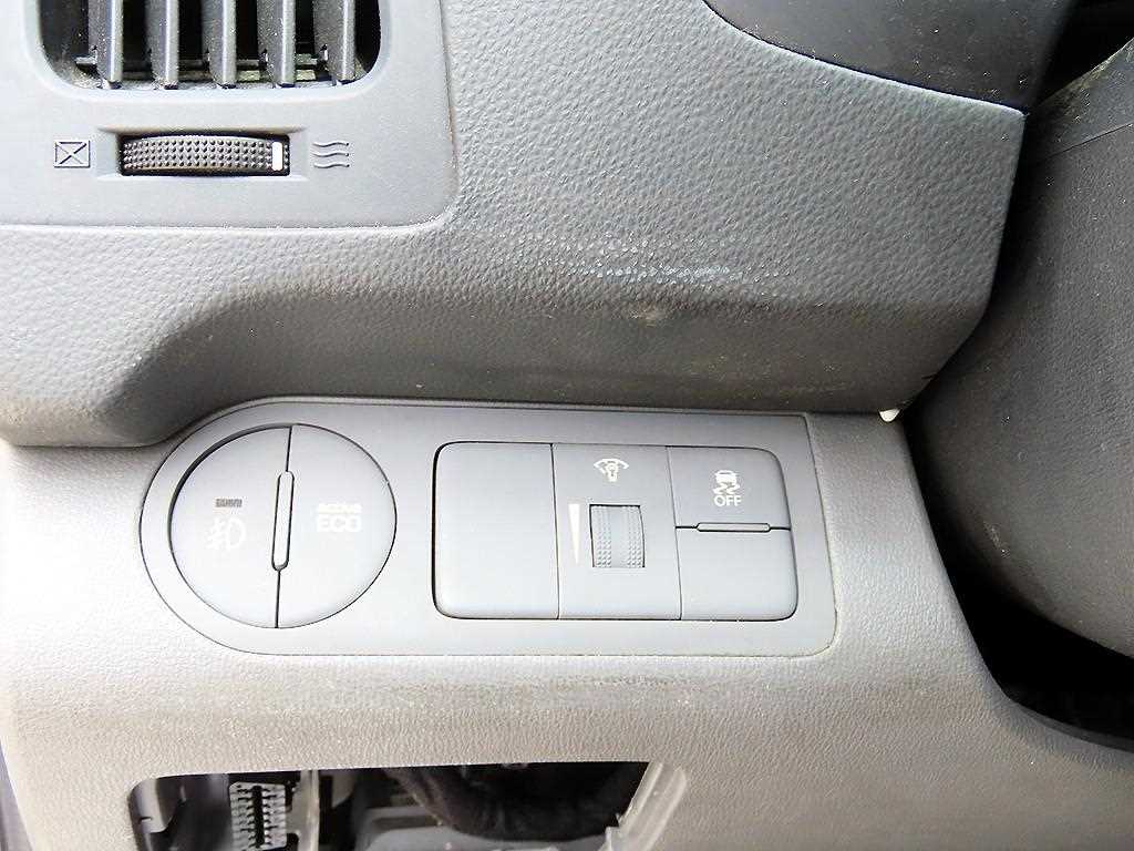 HYUNDAI Starex - Vista 12
