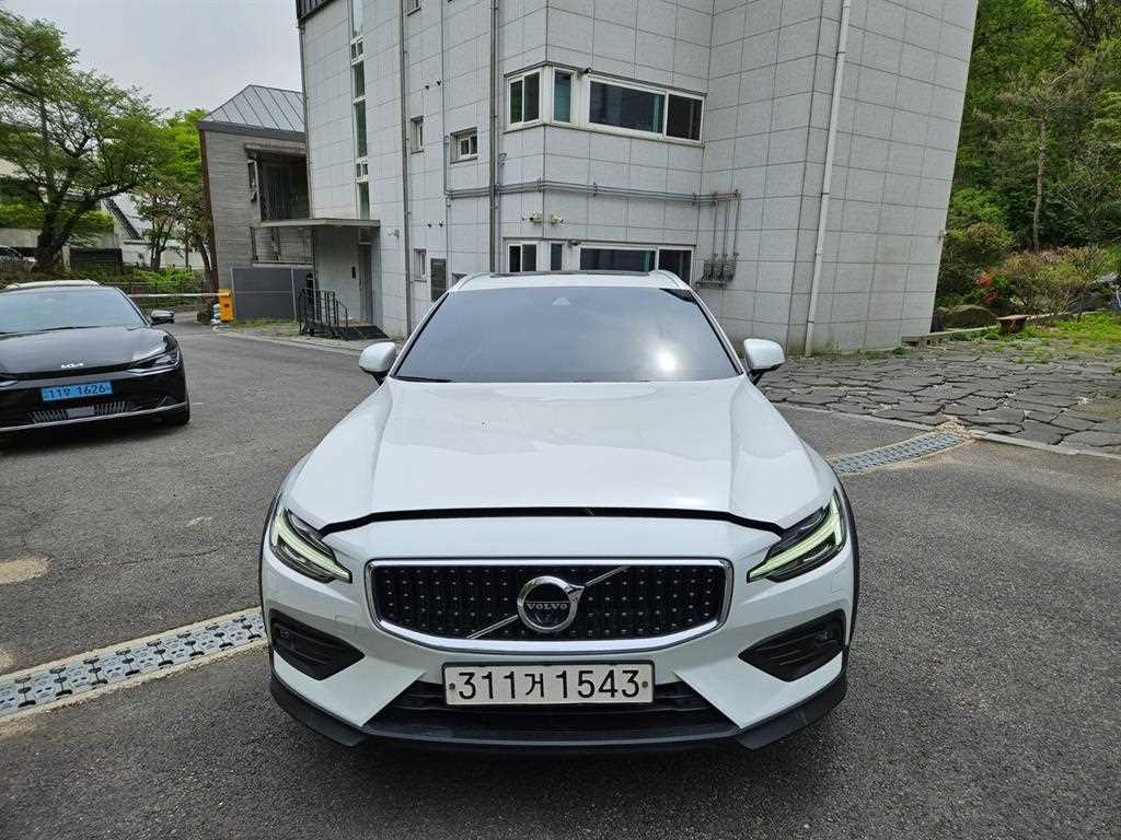 Volvo V60 2021 Blanco - Importación desde Corea - HF Imports Iquique - Foto 1