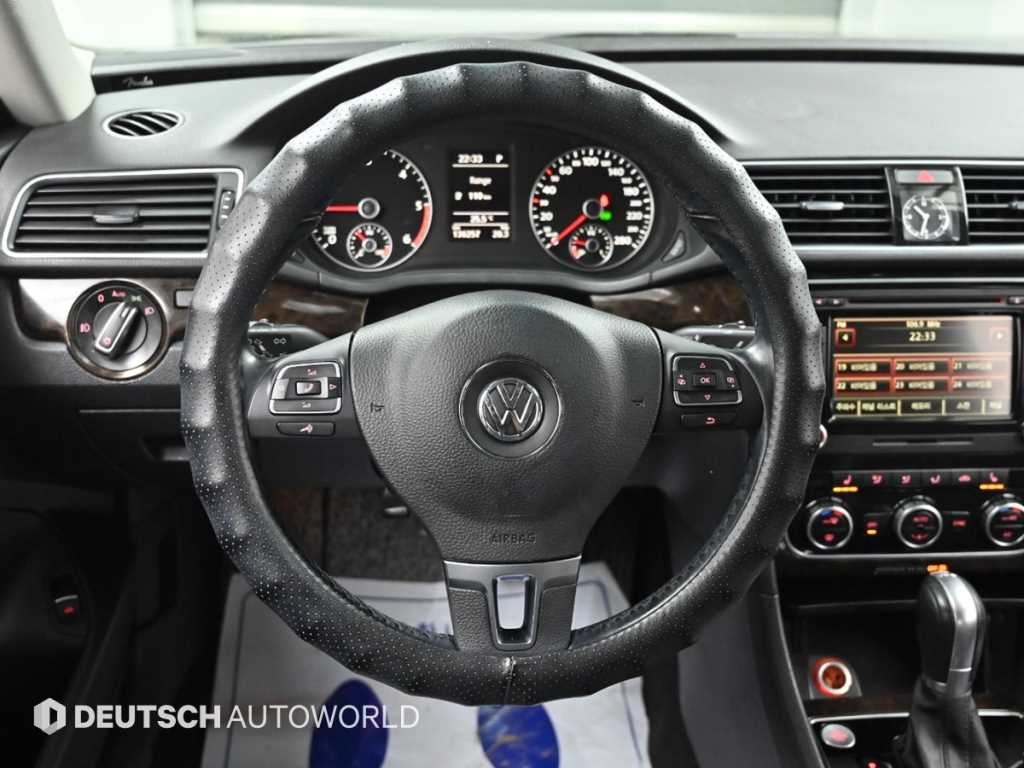Volkswagen Passat 2015 Plateado - Importación desde Corea - HF Imports Iquique - Foto 13