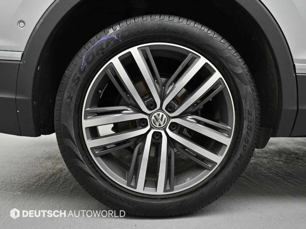 Volkswagen Tiguan - Vista 5