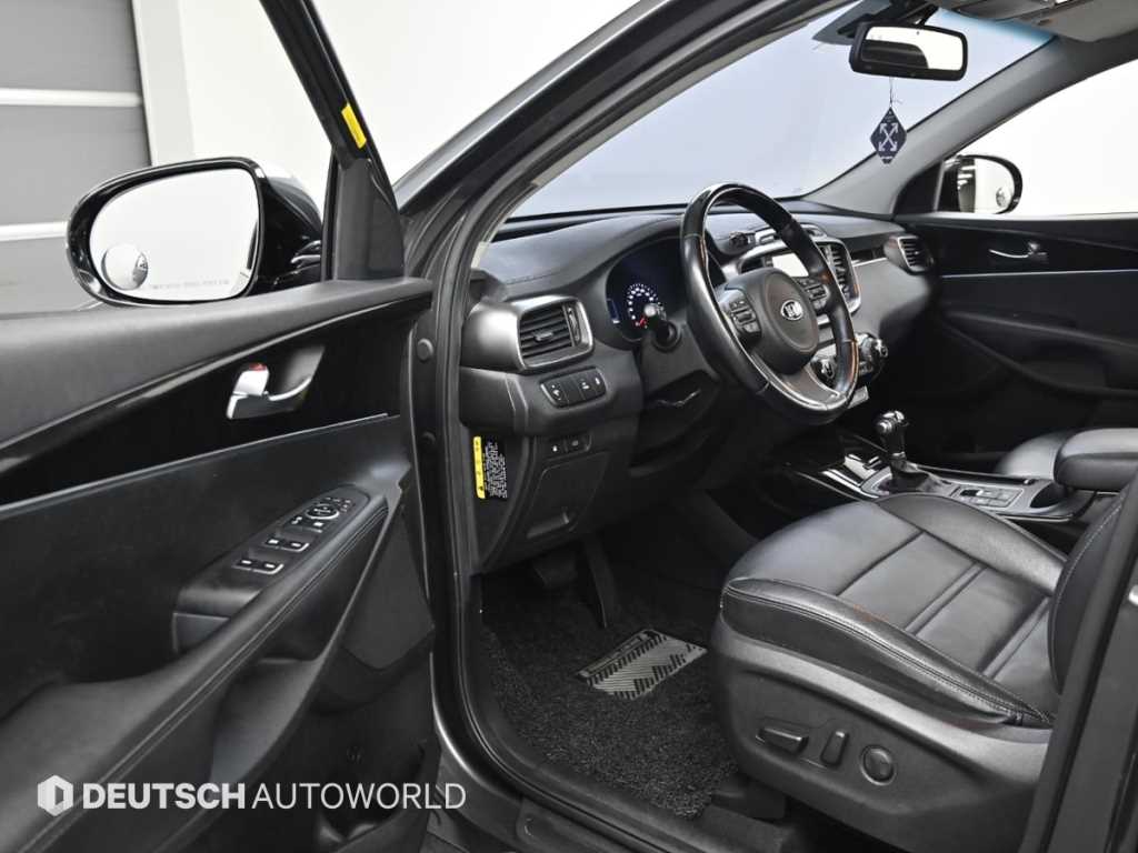 KIA Sorento - Vista 11