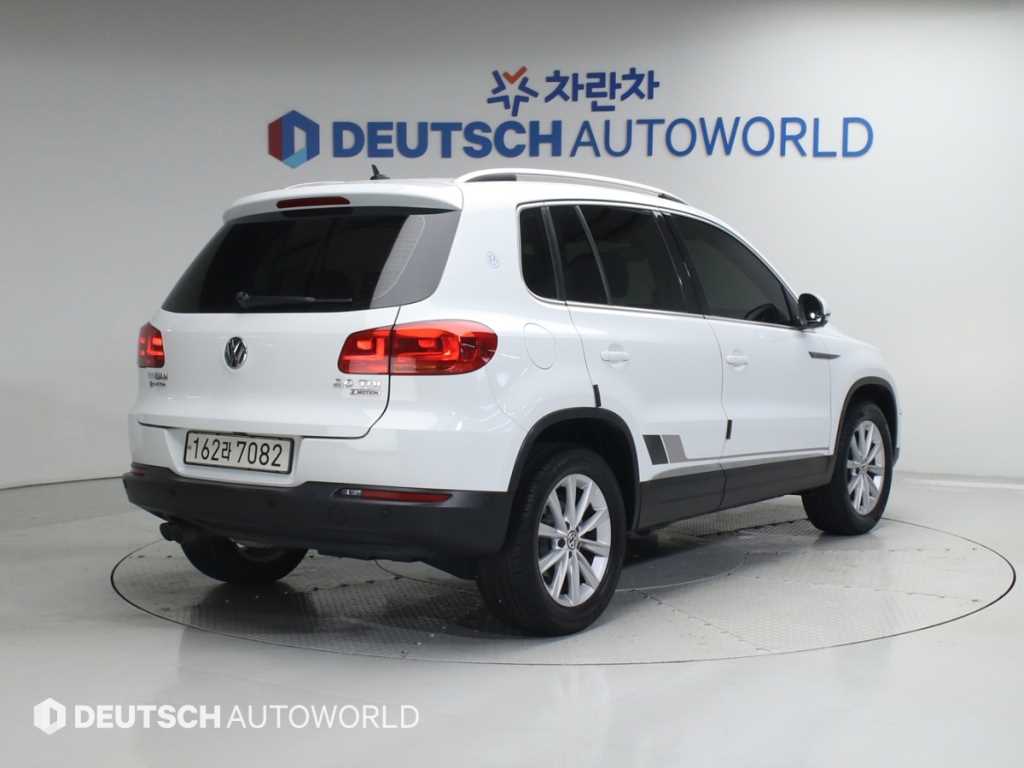 Volkswagen Tiguan - Vista 2