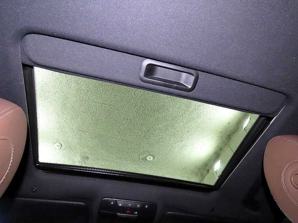 Mercedes Benz E class - Vista 6