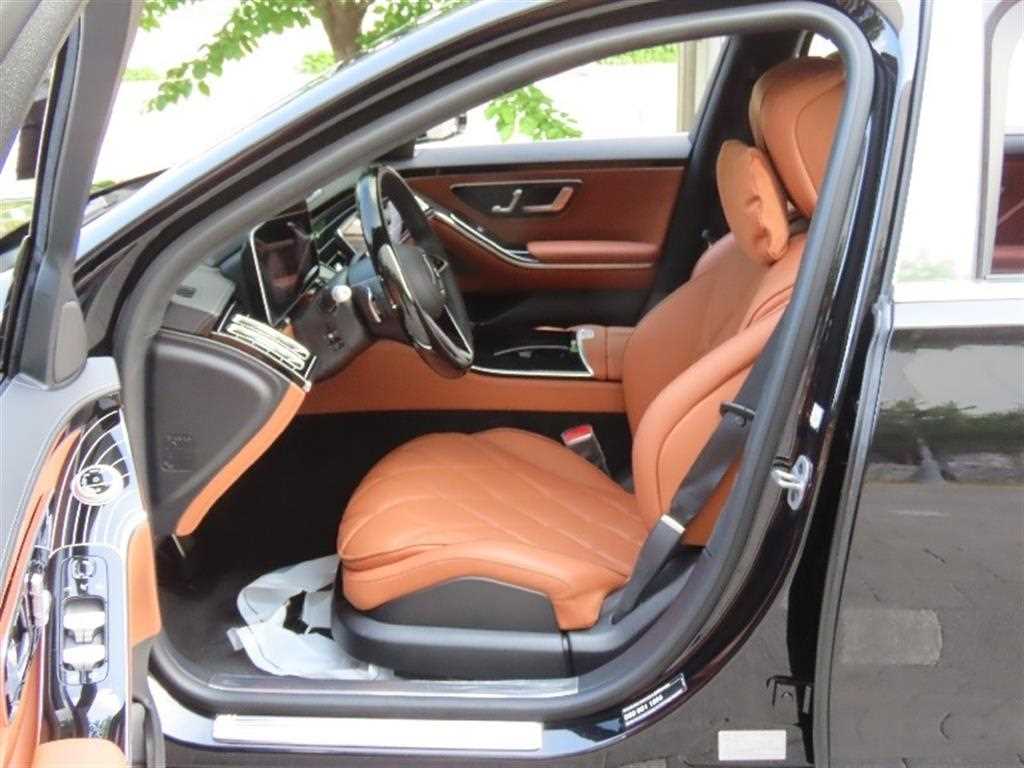 Mercedes Benz S Class - Vista 12