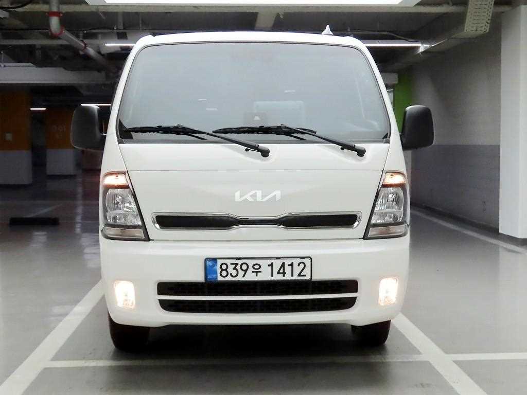 Small Truck Cargo (small) 2025 Blanco - Importación desde Corea - HF Imports Iquique - Foto 1