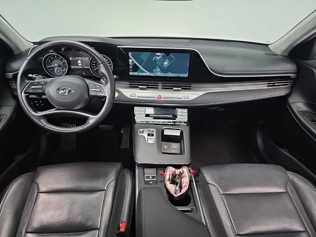 HYUNDAI Grandeur - Vista 7