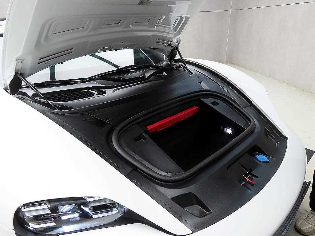 Porsche Taycan 2021 Blanco - Importación desde Corea - HF Imports Iquique - Foto 19