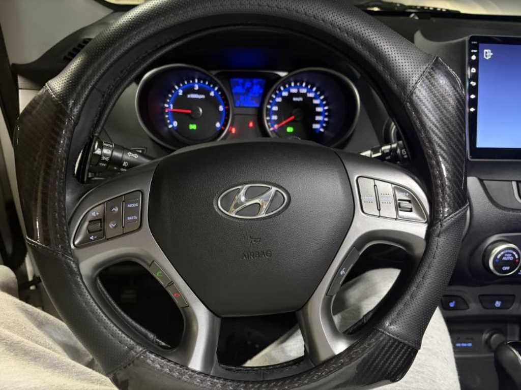 HYUNDAI Tucson - Vista 6