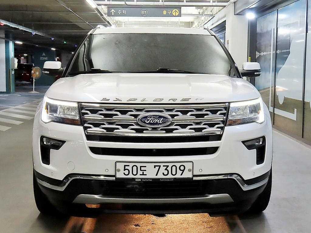 Ford Explorer - Vista 2