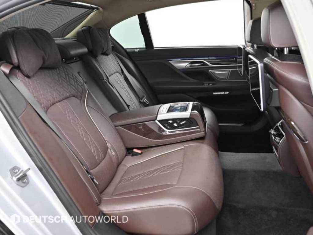 BMW 7 Series - Vista 12
