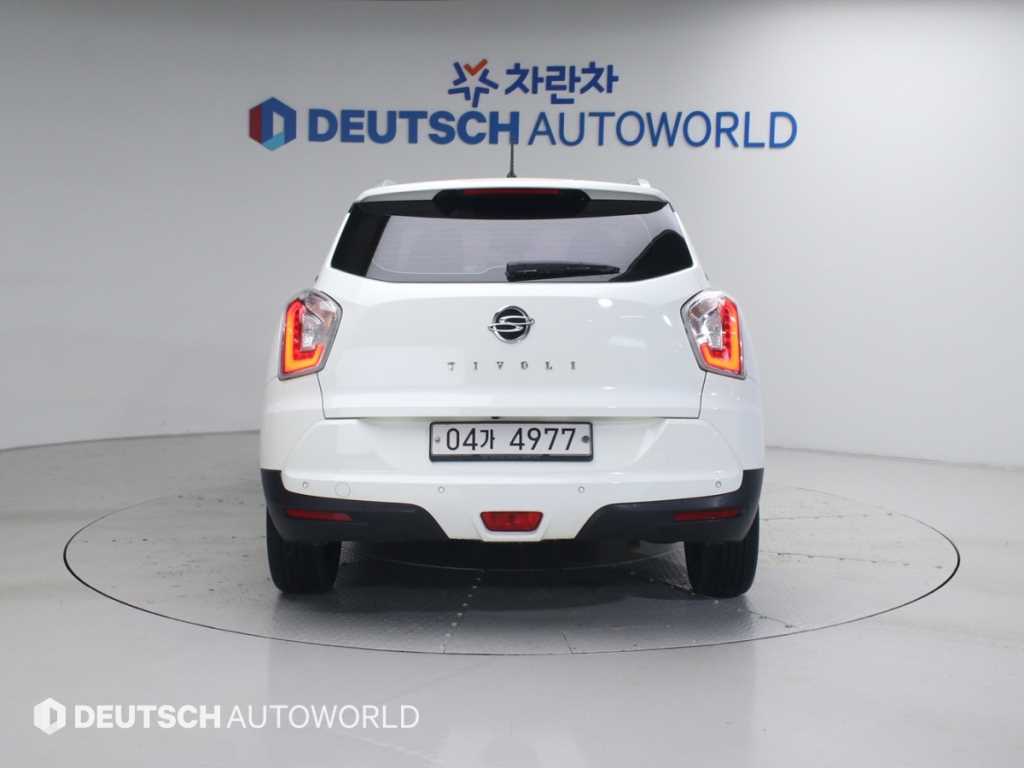 Ssangyong Tivoli - Vista 4