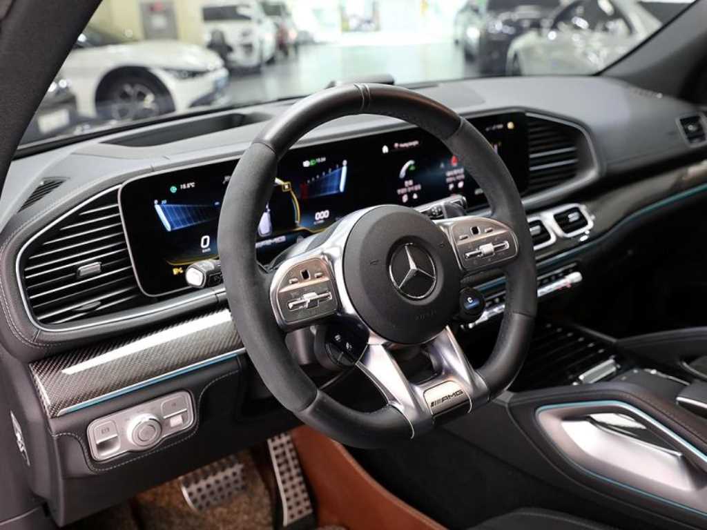 Mercedes Benz GLE Class - Vista 8