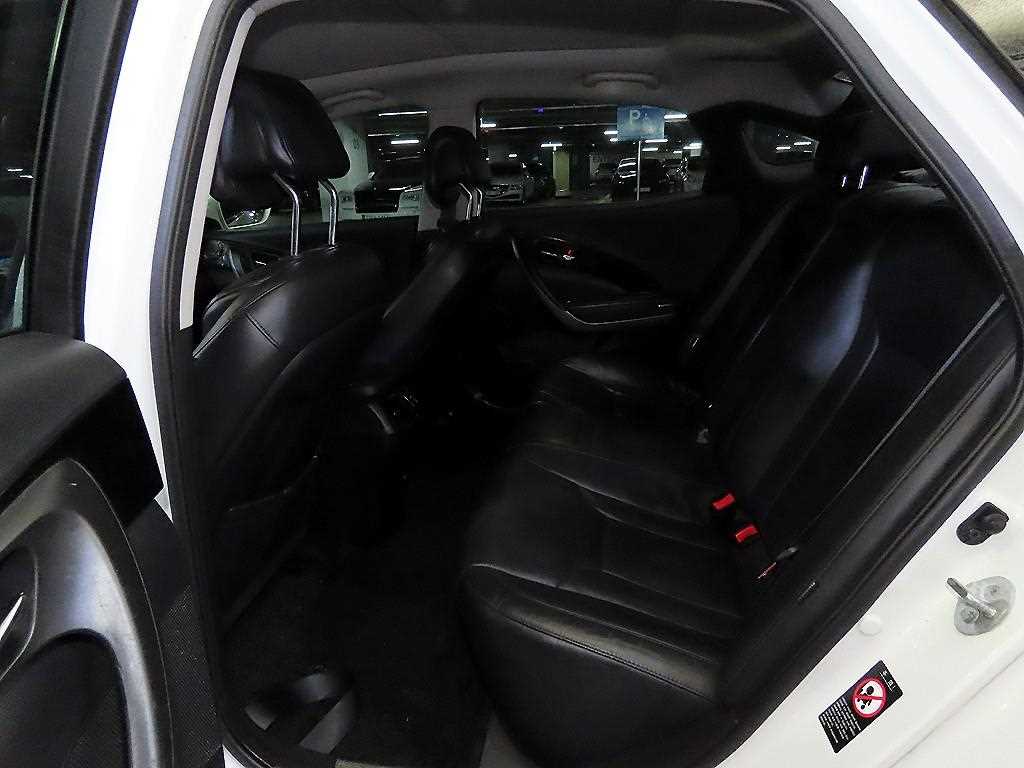HYUNDAI Grandeur - Vista 7