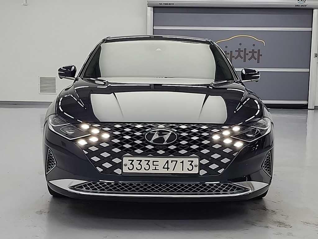 HYUNDAI Grandeur - Vista 2