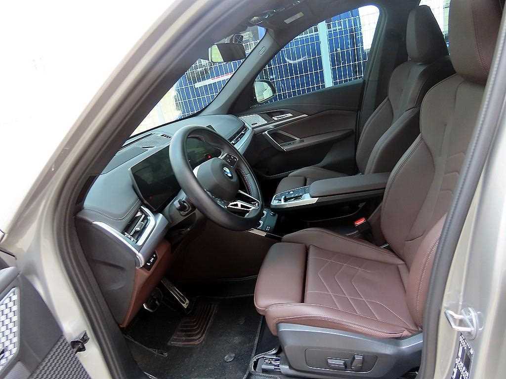 BMW X1 - Vista 5