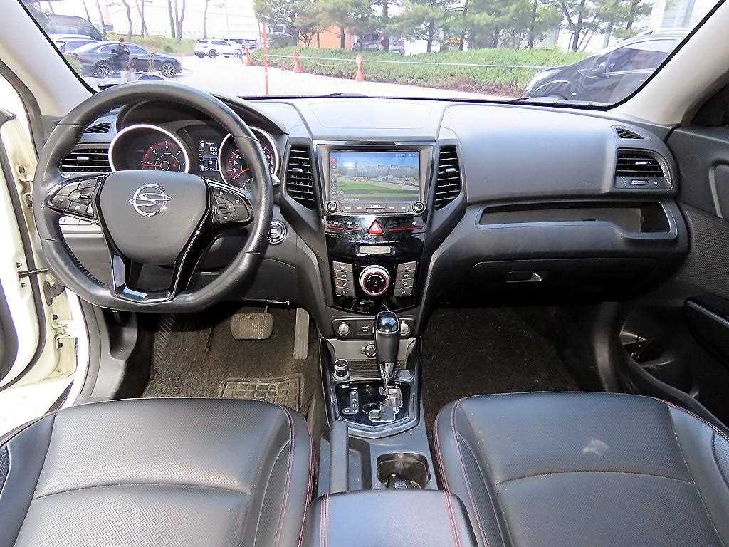 Ssangyong Tivoli - Vista 7