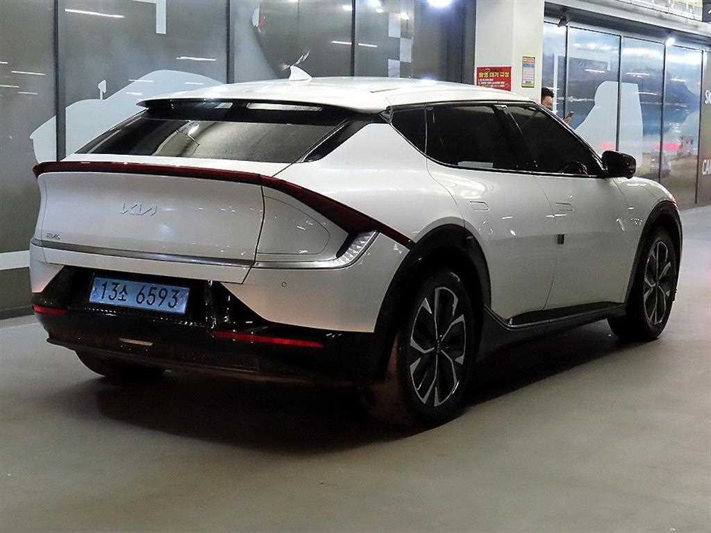 KIA EV6 - Vista 4
