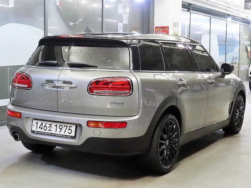 Mini Clubman - Vista 4