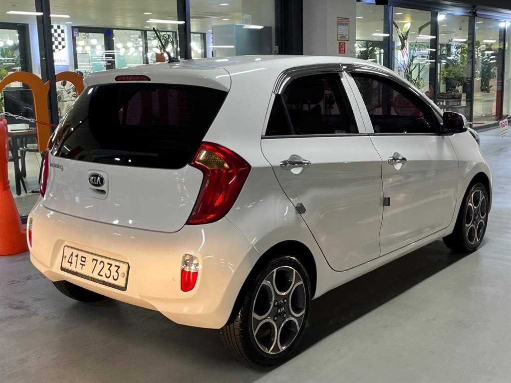 KIA Morning - Vista 4