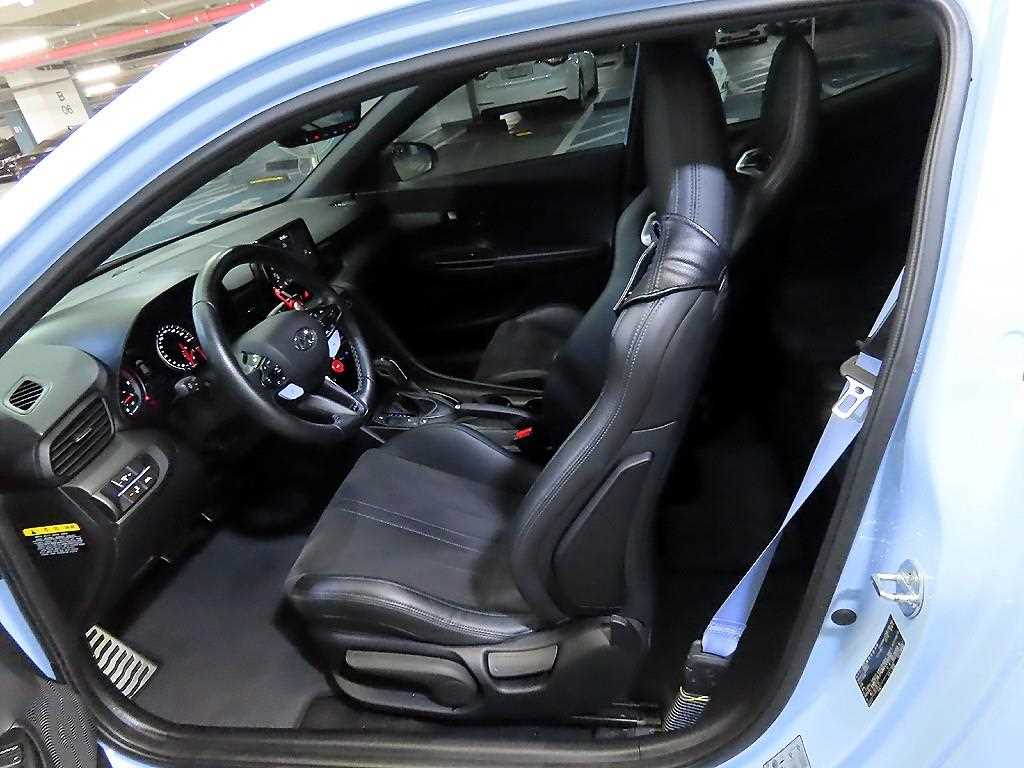 HYUNDAI Veloster - Vista 6