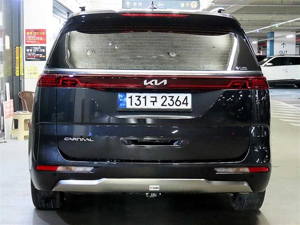 KIA Carnival - Vista 5