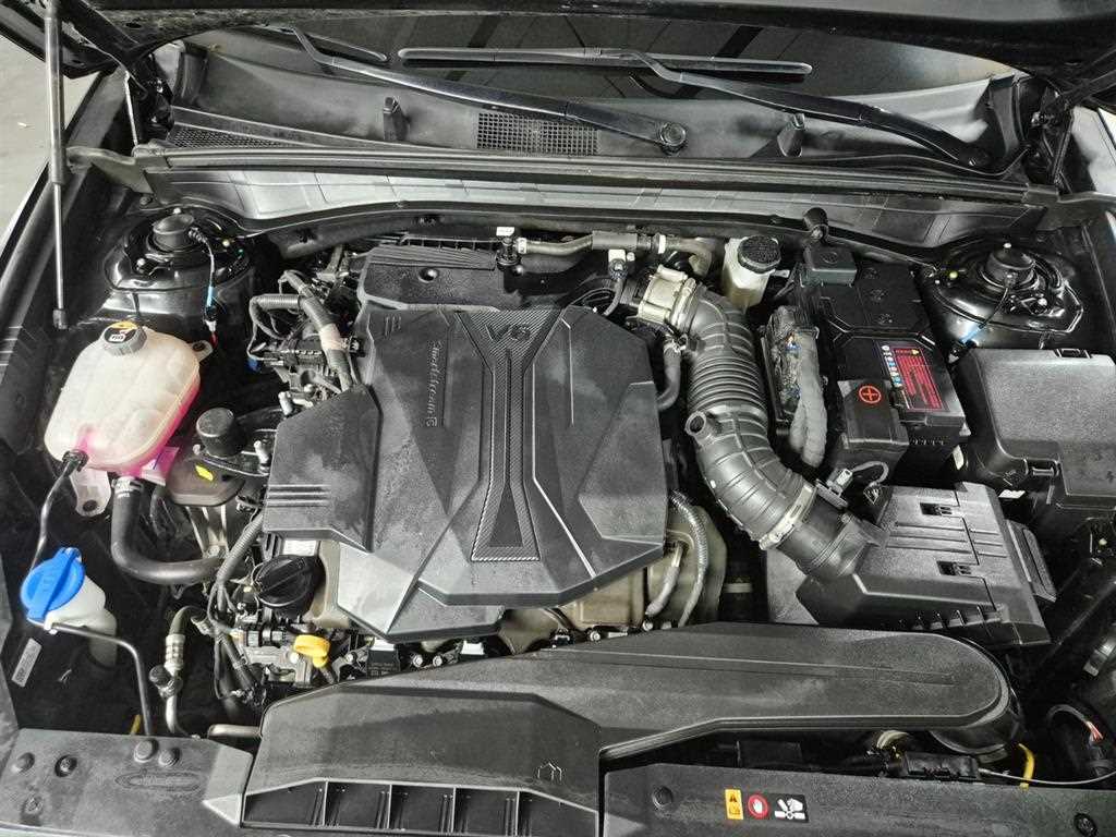 KIA K8 - Vista 7