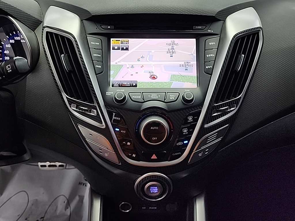 HYUNDAI Veloster - Vista 10