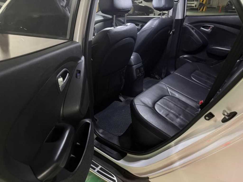 HYUNDAI Tucson 2015 Blanco - Importación desde Corea - HF Imports Iquique - Foto 13