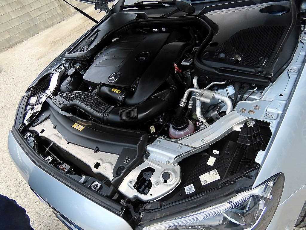 Mercedes Benz E class 2021 Plateado - Importación desde Corea - HF Imports Iquique - Foto 19