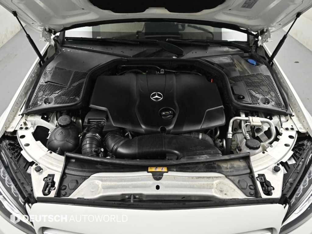 Mercedes Benz C Class - Vista 6