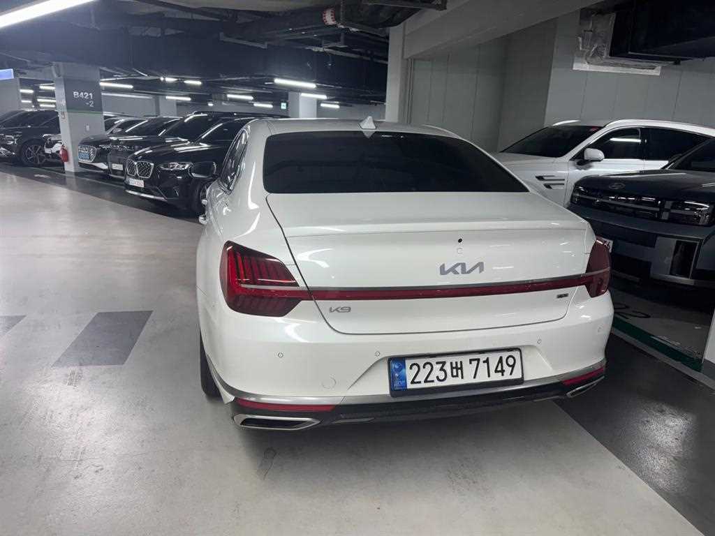 KIA K9 - Vista 3