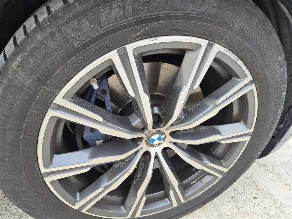 BMW X5 - Vista 5