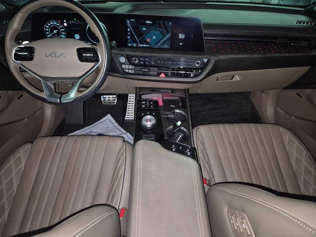 KIA K8 - Vista 8