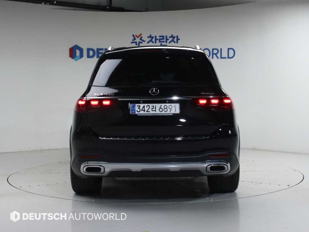 Mercedes Benz GLS Class - Vista 4