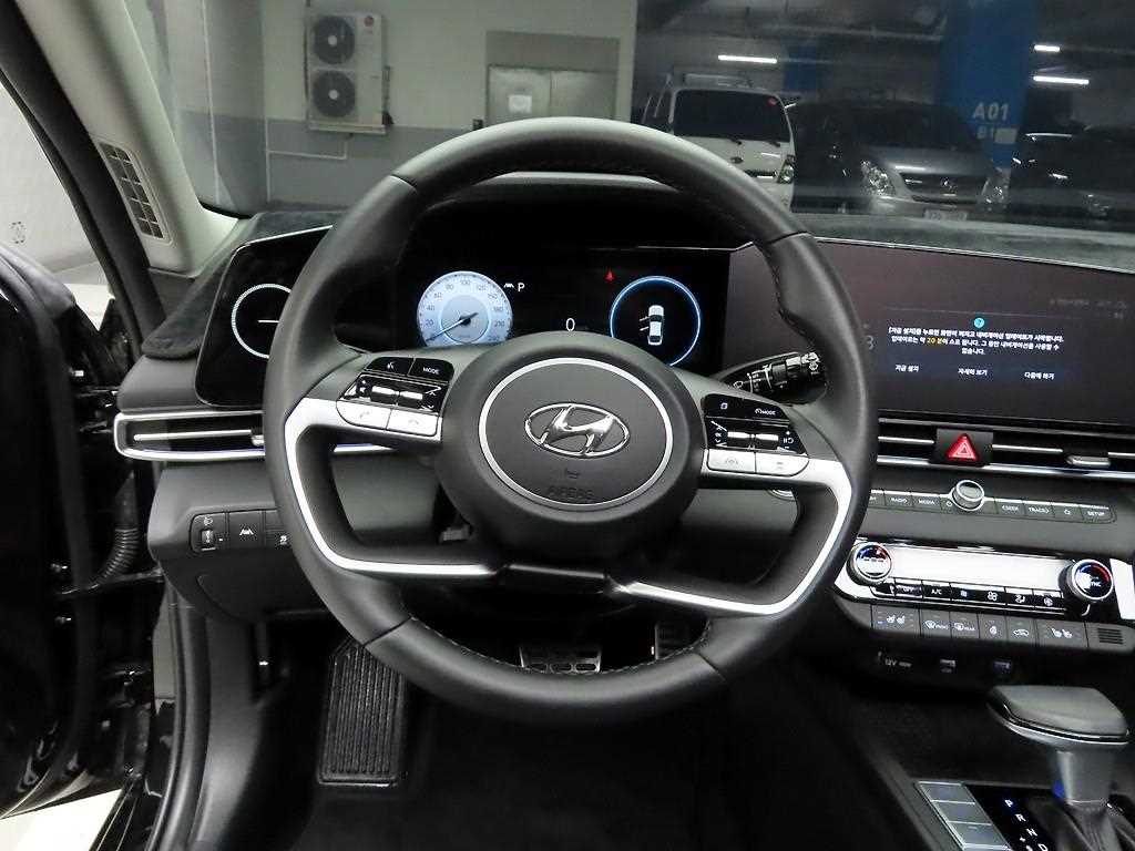 HYUNDAI Avante - Vista 6