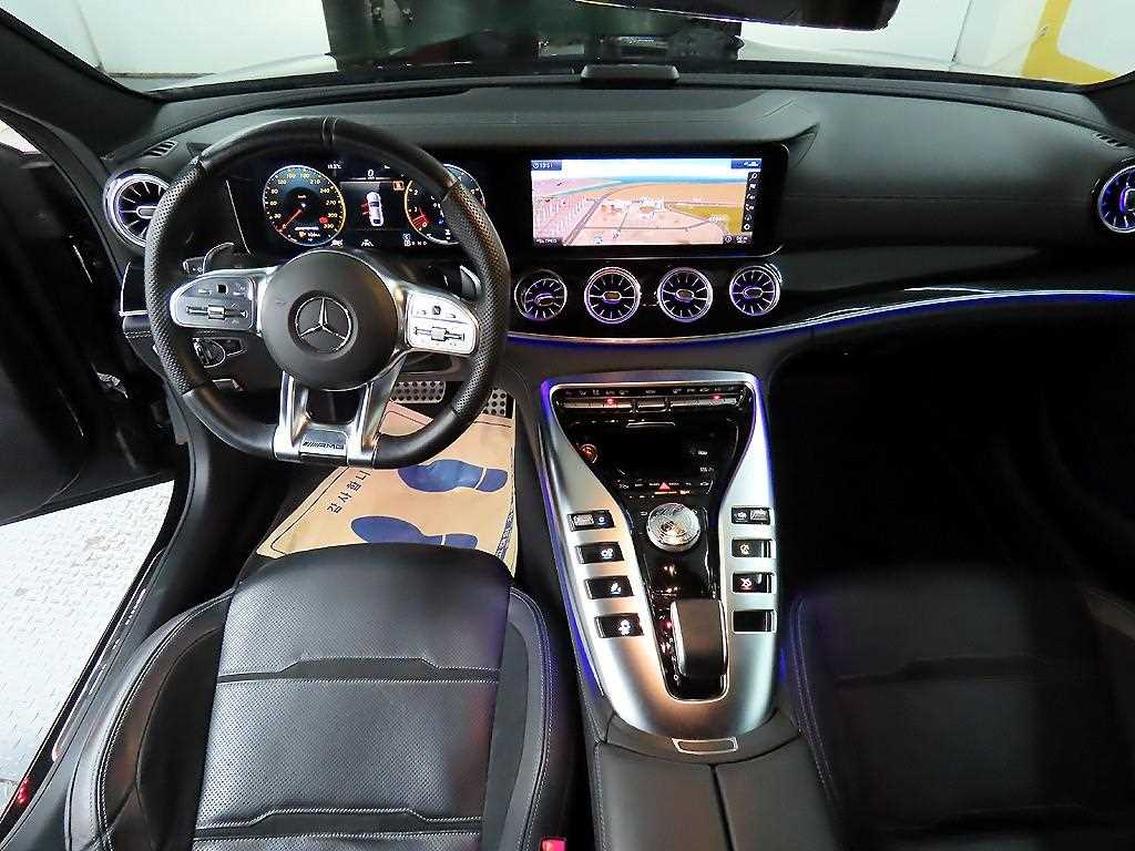 Mercedes Benz AMG GT - Vista 7