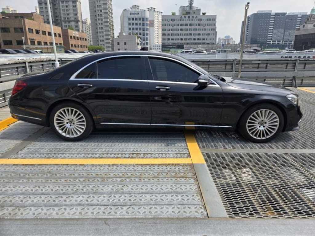 Mercedes Benz S Class - Vista 3