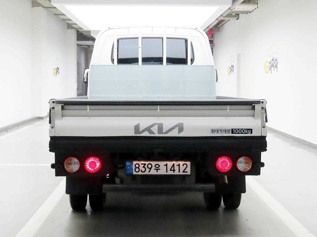 Small Truck Cargo (small) - Vista 3
