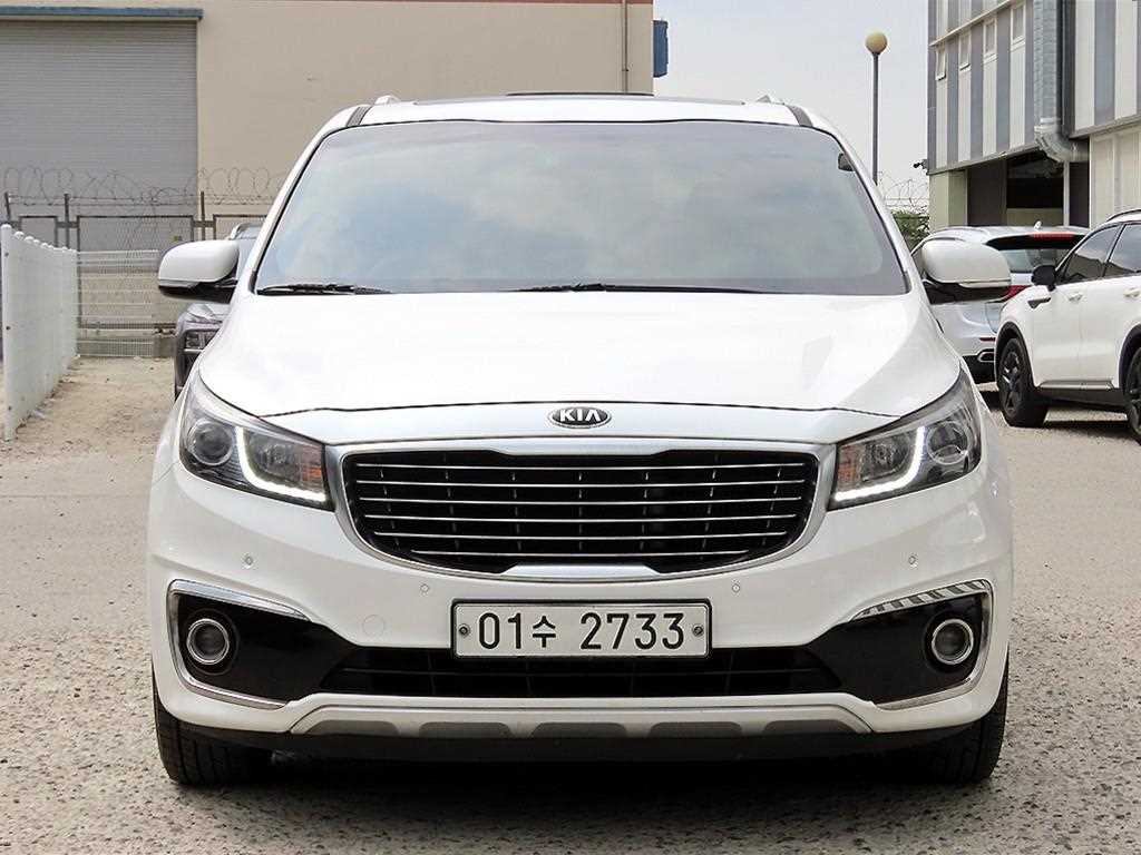 KIA Carnival 2018 Blanco - Importación desde Corea - HF Imports Iquique - Foto 1
