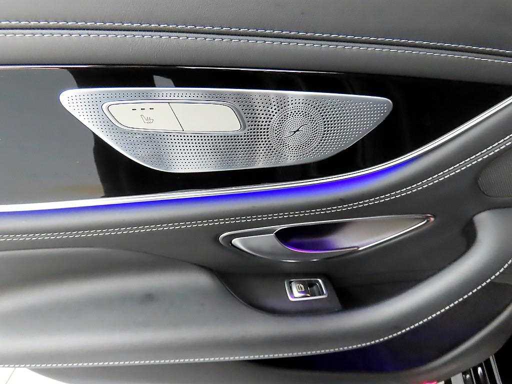 Mercedes Benz AMG GT - Vista 12